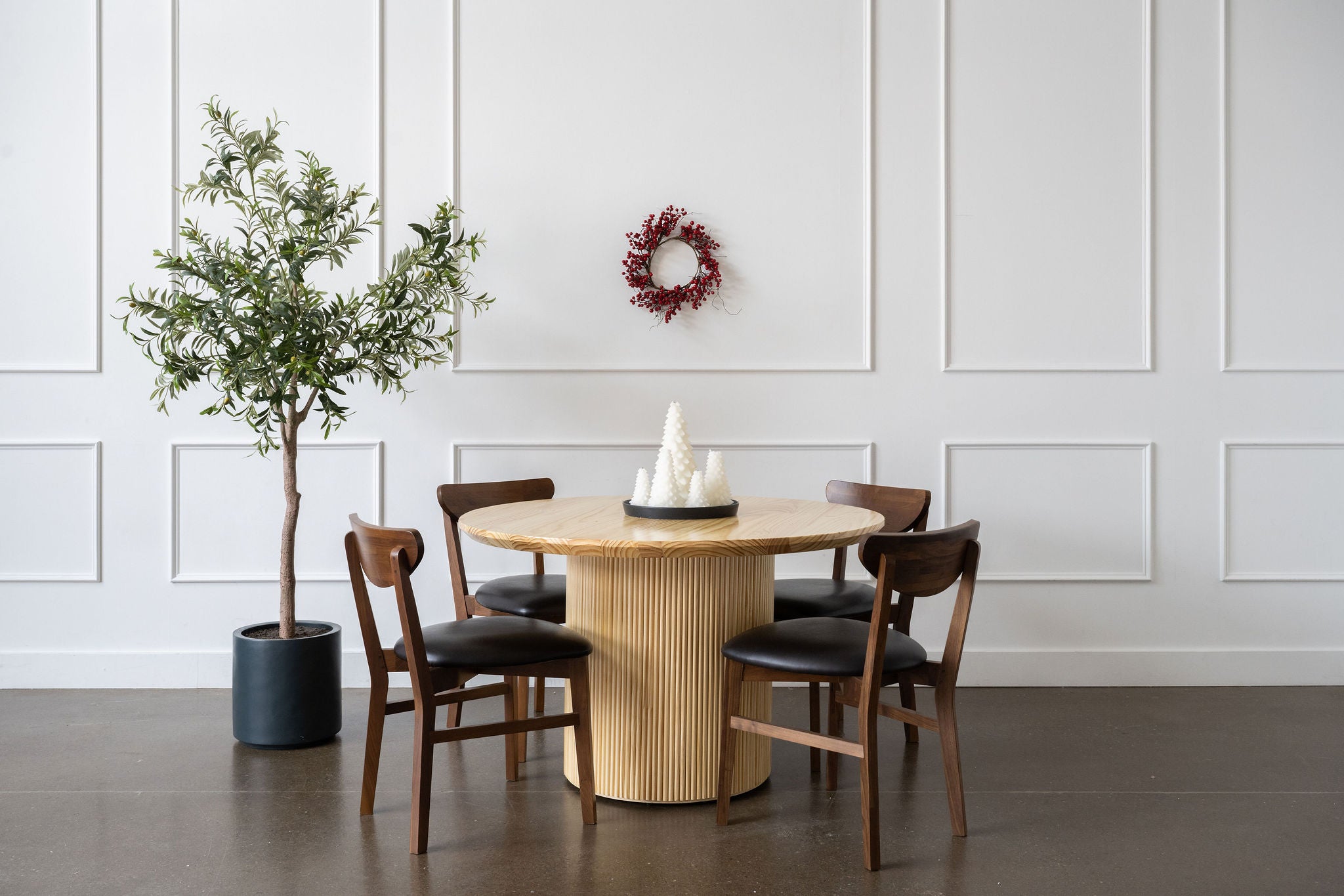 Creating the Perfect Holiday Ambiance with Timeless Modern Furniture