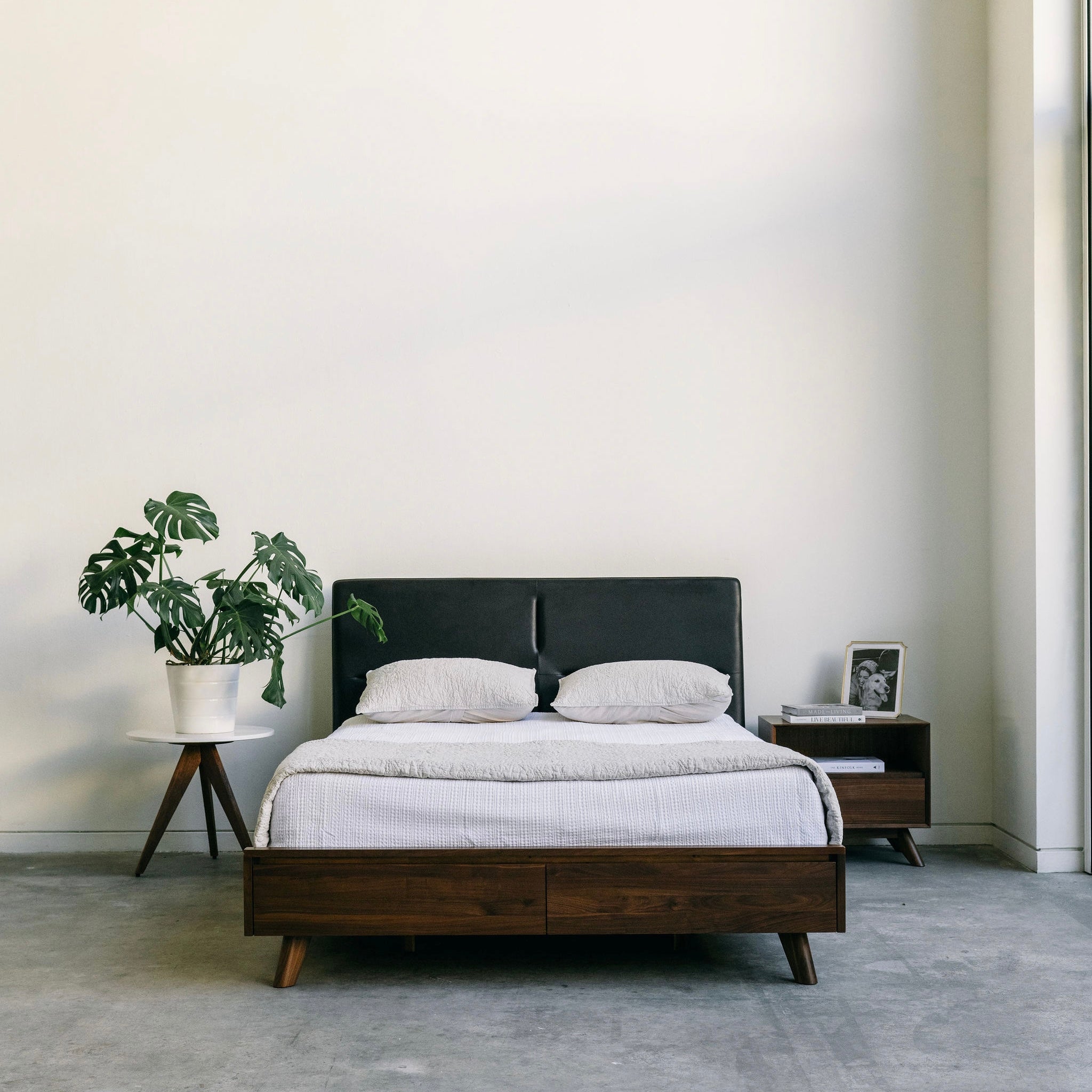 Mim Concept  best Modern furniture stores in Toronto, Ottawa and Mississauga to sell modern contemporary bedroom furniture and condo furniture. Italian leather headboard bed Low profile platform storage bed solid walnut wood