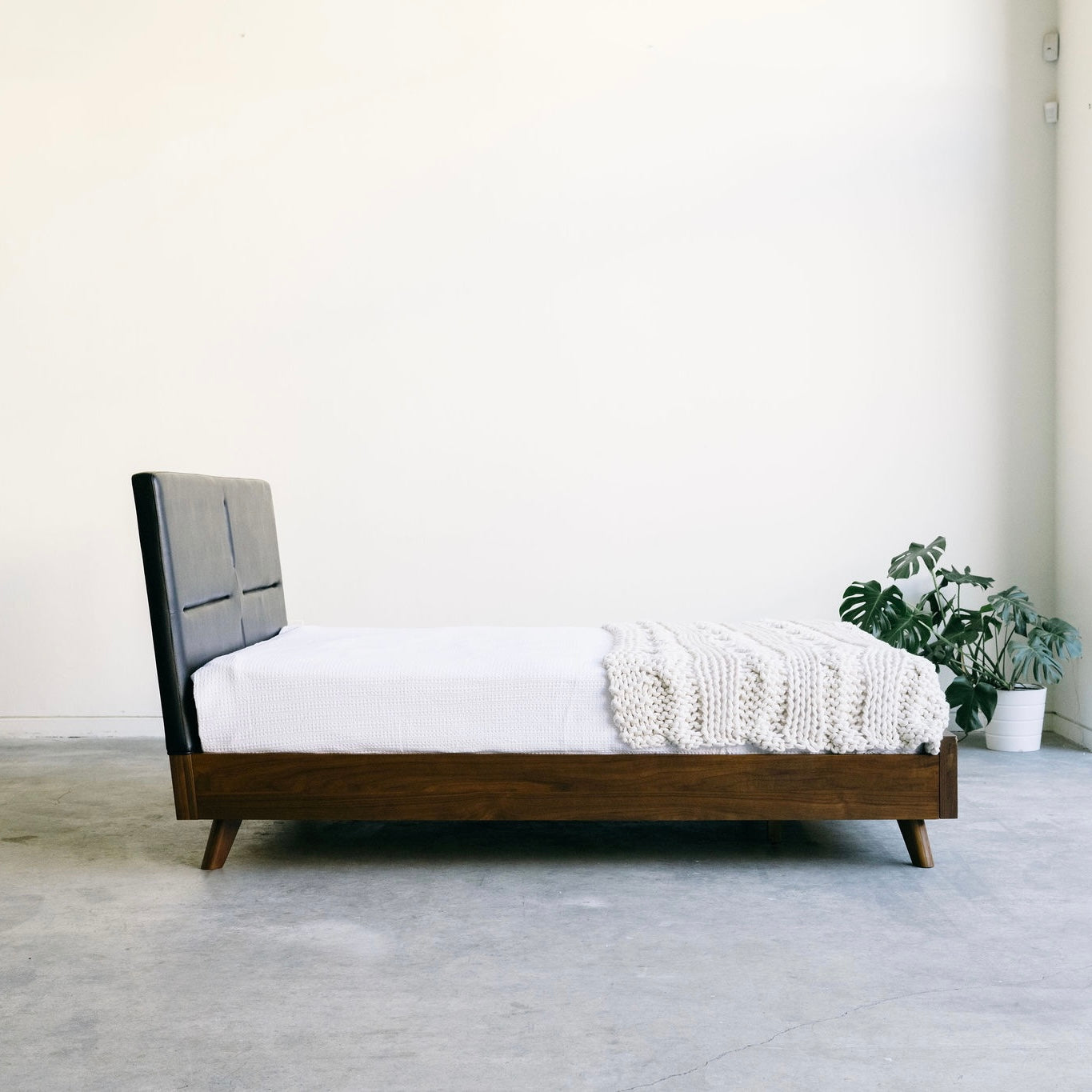 Wood Platform Bed