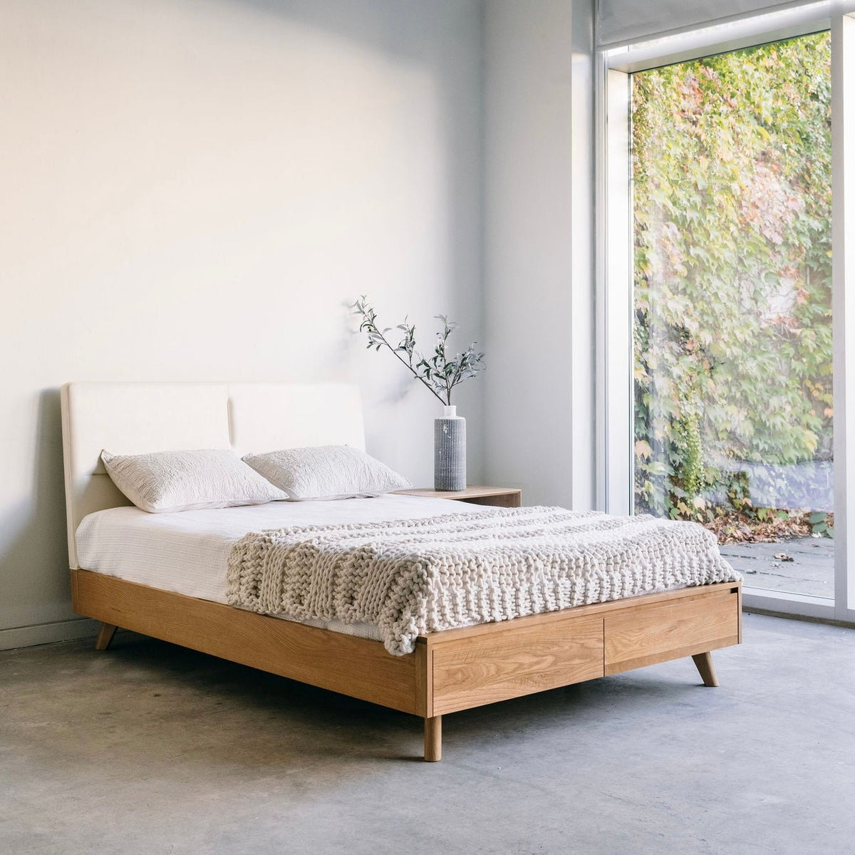 Mim Concept best Modern furniture stores in Toronto, Ottawa and Mississauga to sell modern contemporary bedroom furniture and condo furniture Italian leather headboard bed Low profile platform storage bed solid oak wood
