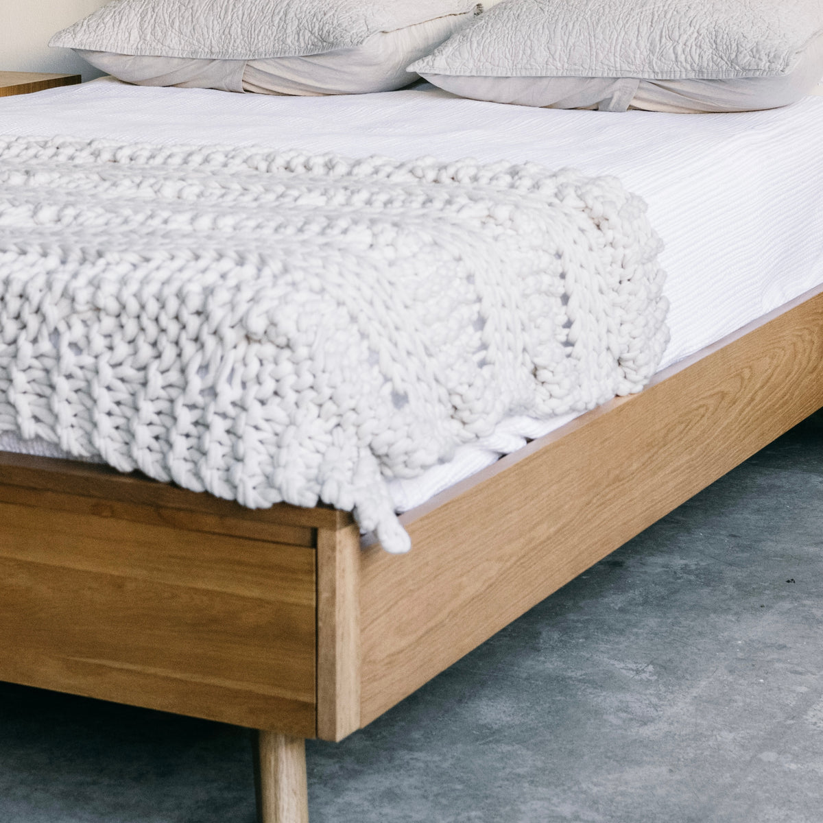 
                  
                    Mim Concept  best Modern furniture stores in Toronto, Ottawa and Mississauga to sell modern contemporary bedroom furniture and condo furniture. Italian leather headboard bed Low profile platform storage bed solid oak wood modern organic
                  
                