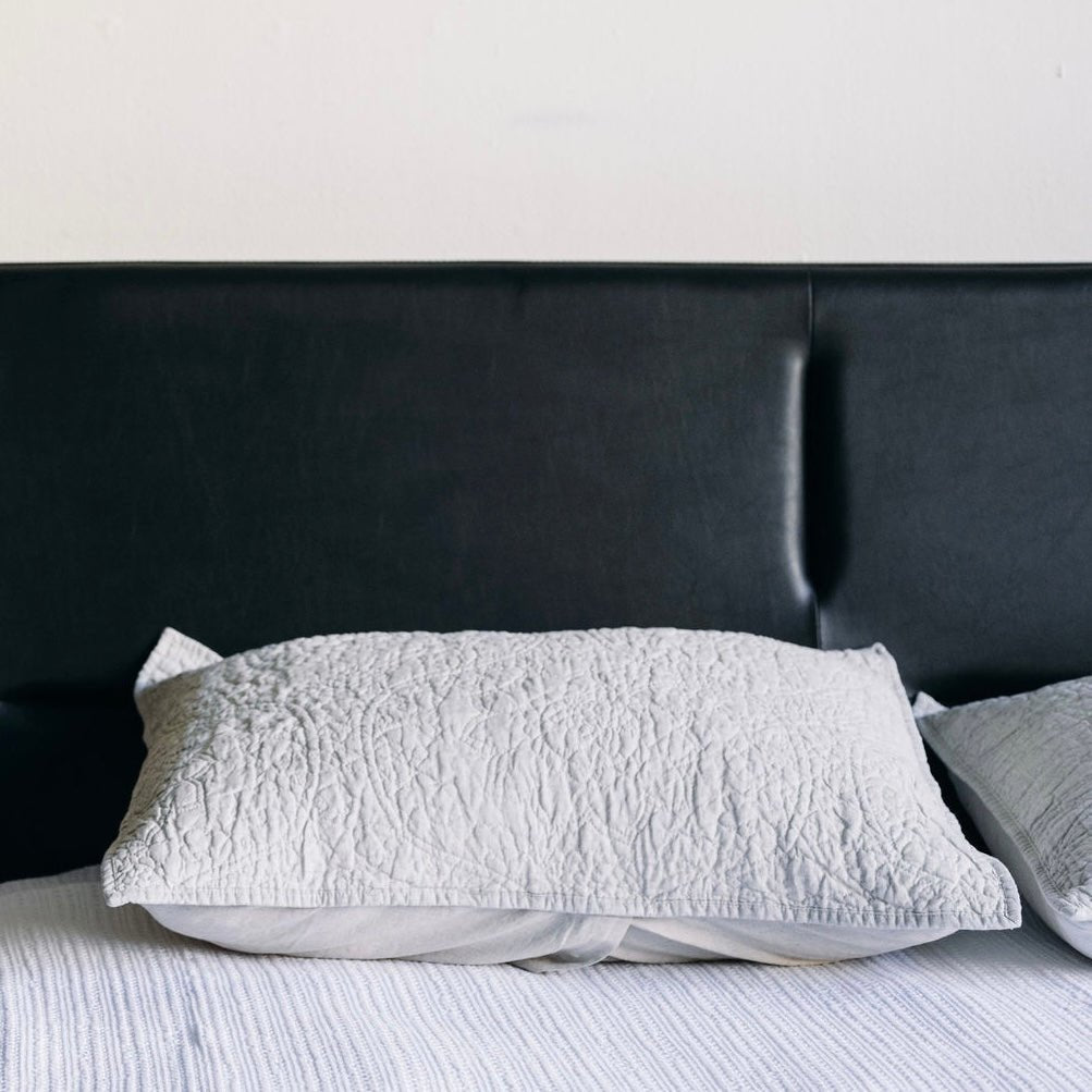 
                  
                    Mim Concept  best Modern furniture stores in Toronto, Ottawa and Mississauga to sell modern contemporary bedroom furniture and condo furniture. Italian leather headboard bed Low profile platform storage bed solid walnut wood
                  
                