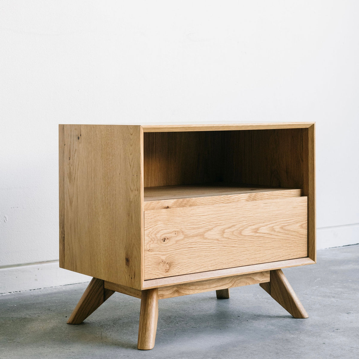 
                  
                    Light Colored Bedroom Furniture
                  
                