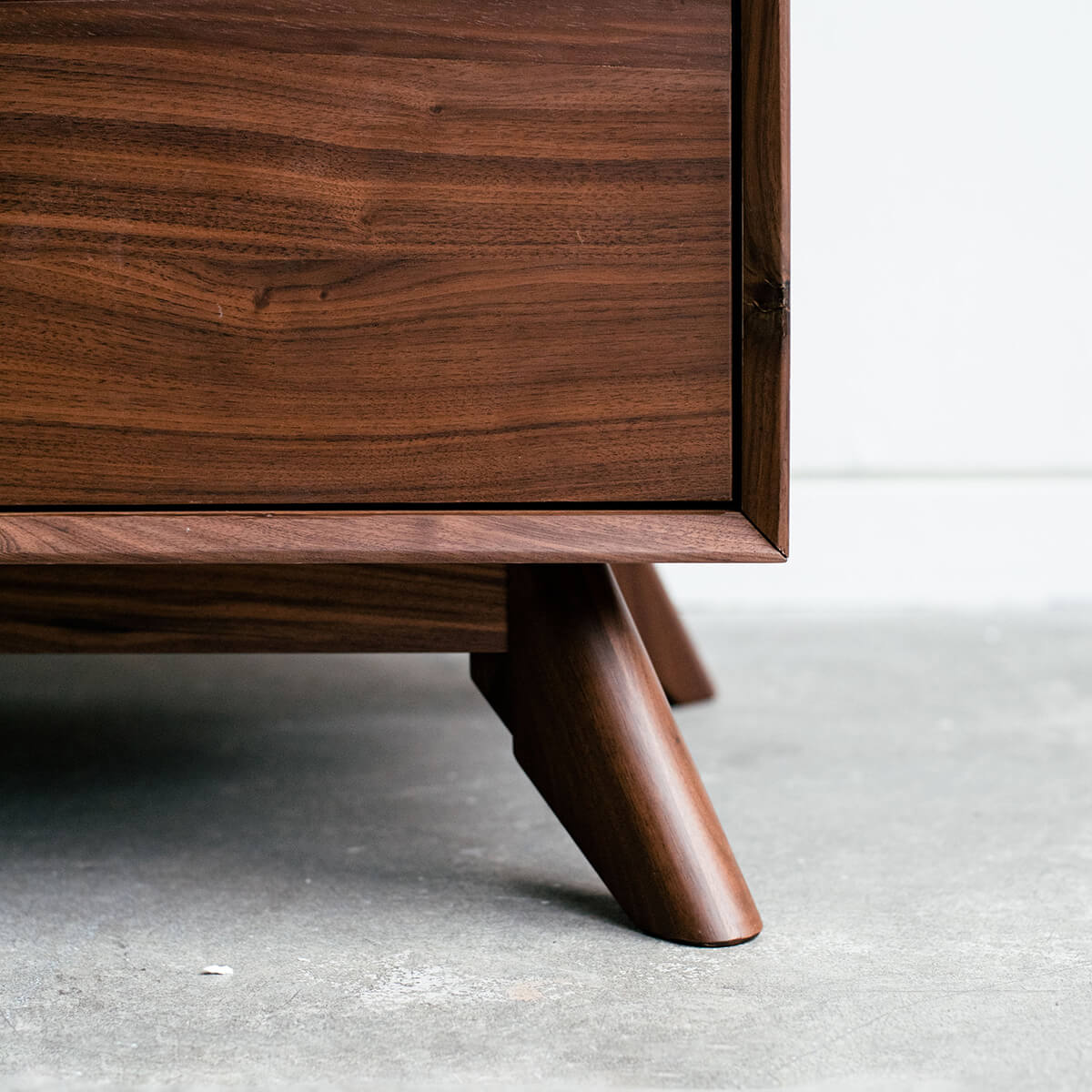 
                  
                    Mim Concept  best Modern furniture stores in Toronto, Ottawa and Mississauga to sell modern contemporary bedroom furniture and condo furniture. Minimal mid century modern furniture dresser tallboy solid walnut wood modern organic Scandanivian
                  
                