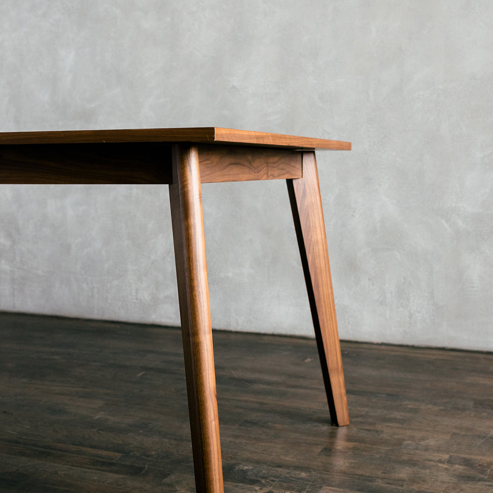 
                  
                    Minimalist Furniture Canada
                  
                